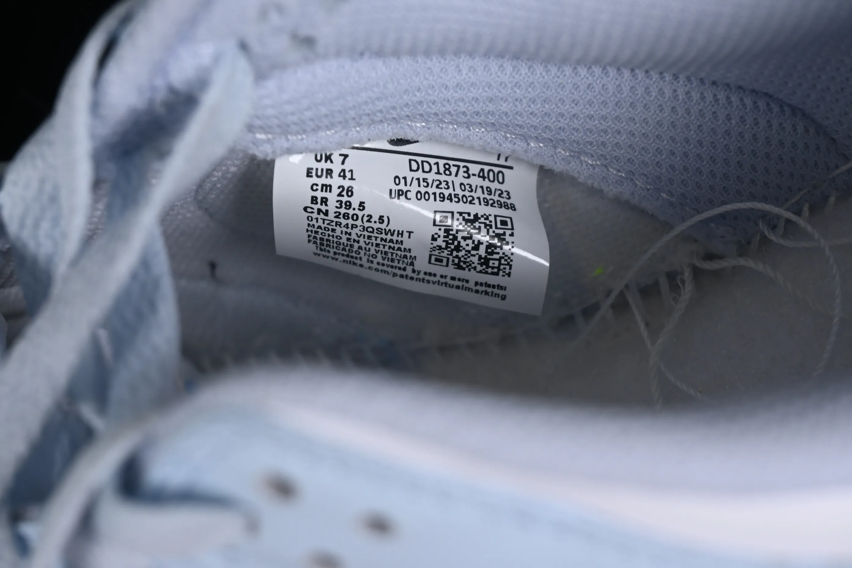All categories Nk SB Dunk series Nk SB Dunk Low low-top sneakers Z version Nk Dunk Low "Blue Tint" small fresh blue SB low-top casual sneakers DD1873-400